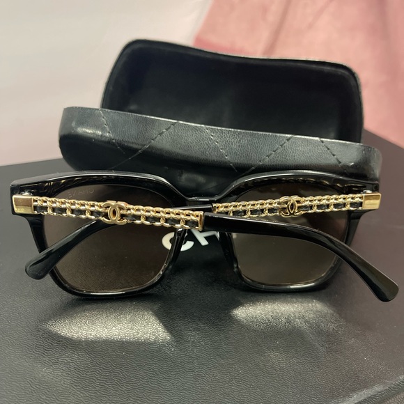 SOLD - Picture 4 of 4